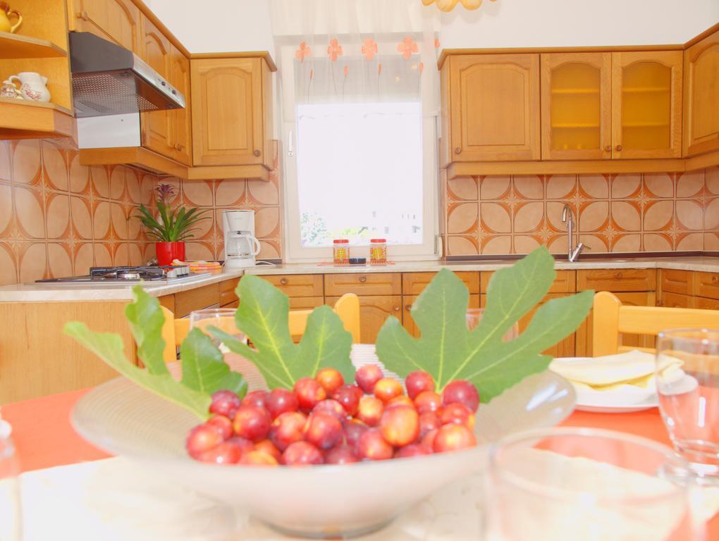 Apartment Taja Ližnjan Δωμάτιο φωτογραφία