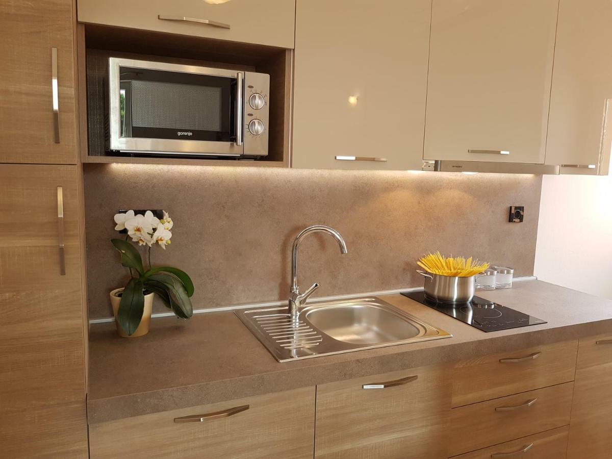 Apartment Taja Ližnjan Εξωτερικό φωτογραφία